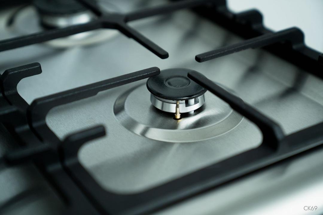 PLAQUE DE CUISSON GAZ 4 FEUX PROFESSIONNELLE